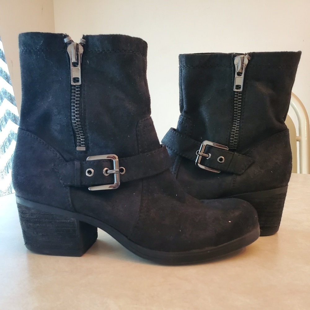 Ankle boots